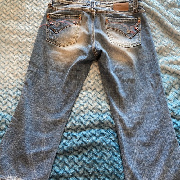 Jean Capris - Picture 5 of 7